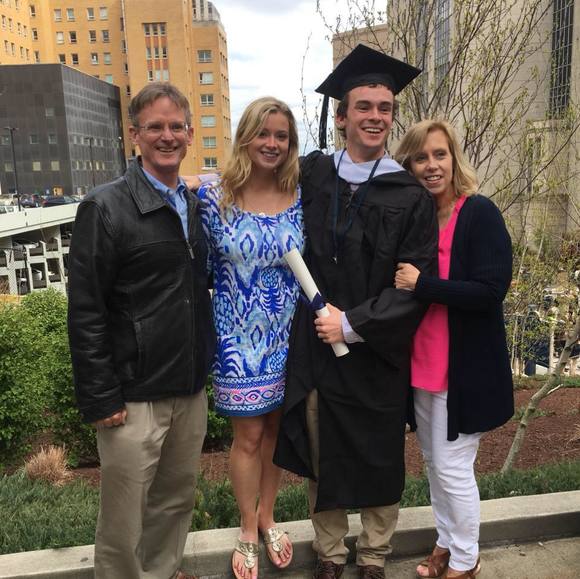 Meet your Posher, Cyndi - Picture 1 of 1